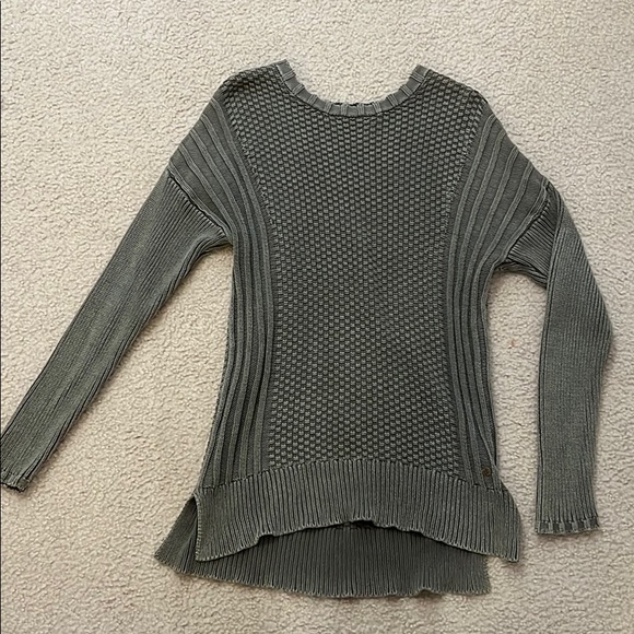 Sweater - Picture 1 of 3